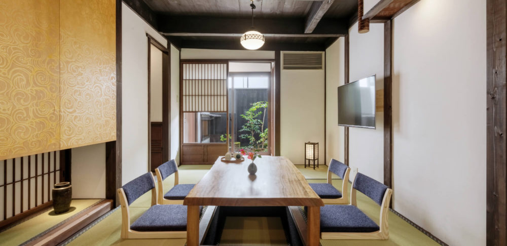 The living room at Marikoji Machiya House