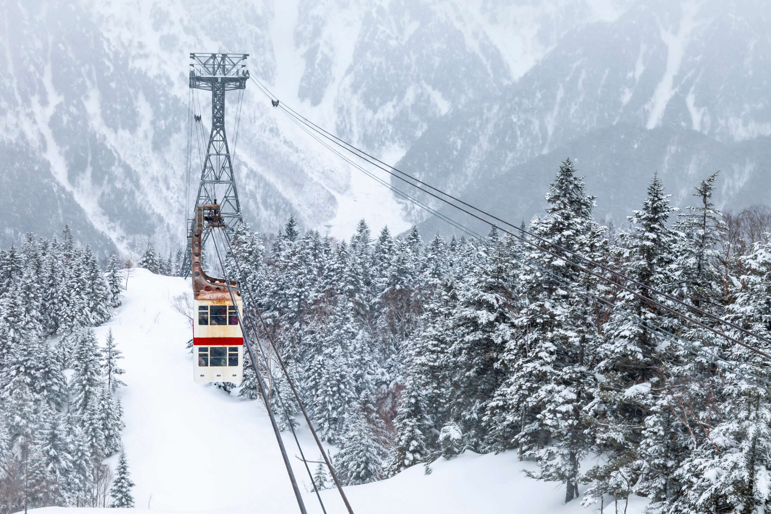 Shinhotaka Ropeway, Shinhotaka Onsen, Gifu, Japan.
