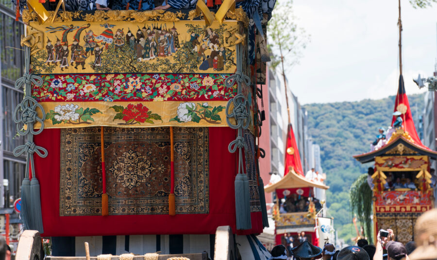 京都 祇園祭(後祭)の山鉾巡行 北観音山 The Yamahoko Parade at Gion Festival