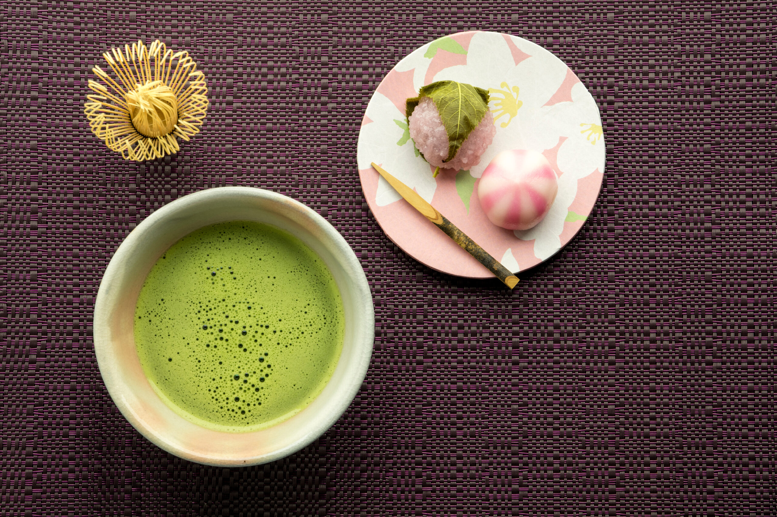 日本の茶会イメージ Matcha tea and seaonal wagashi sweets