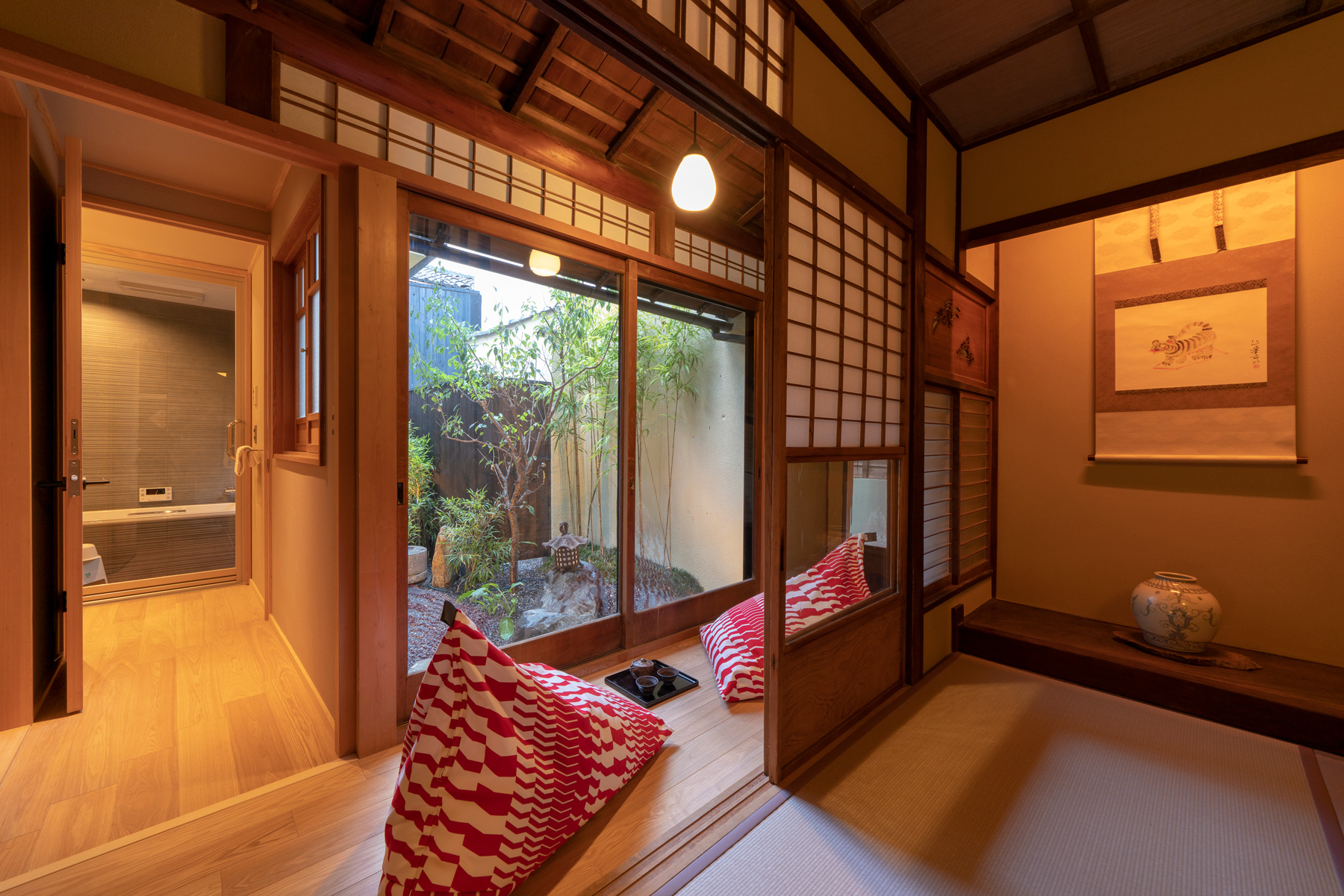 UME Japanese Garden Suite
