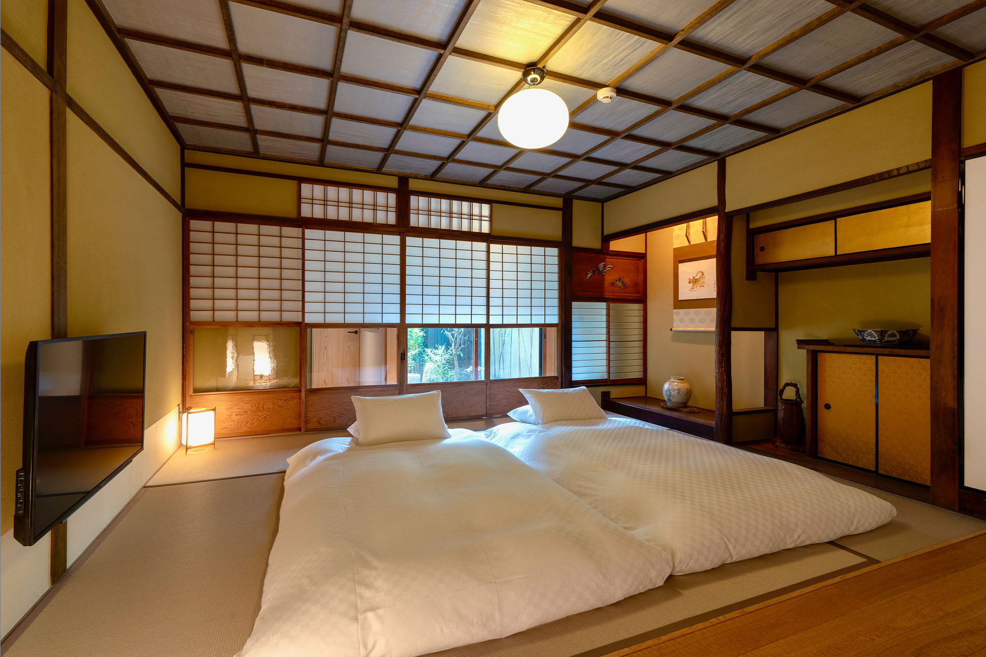 UME Japanese Garden Suite