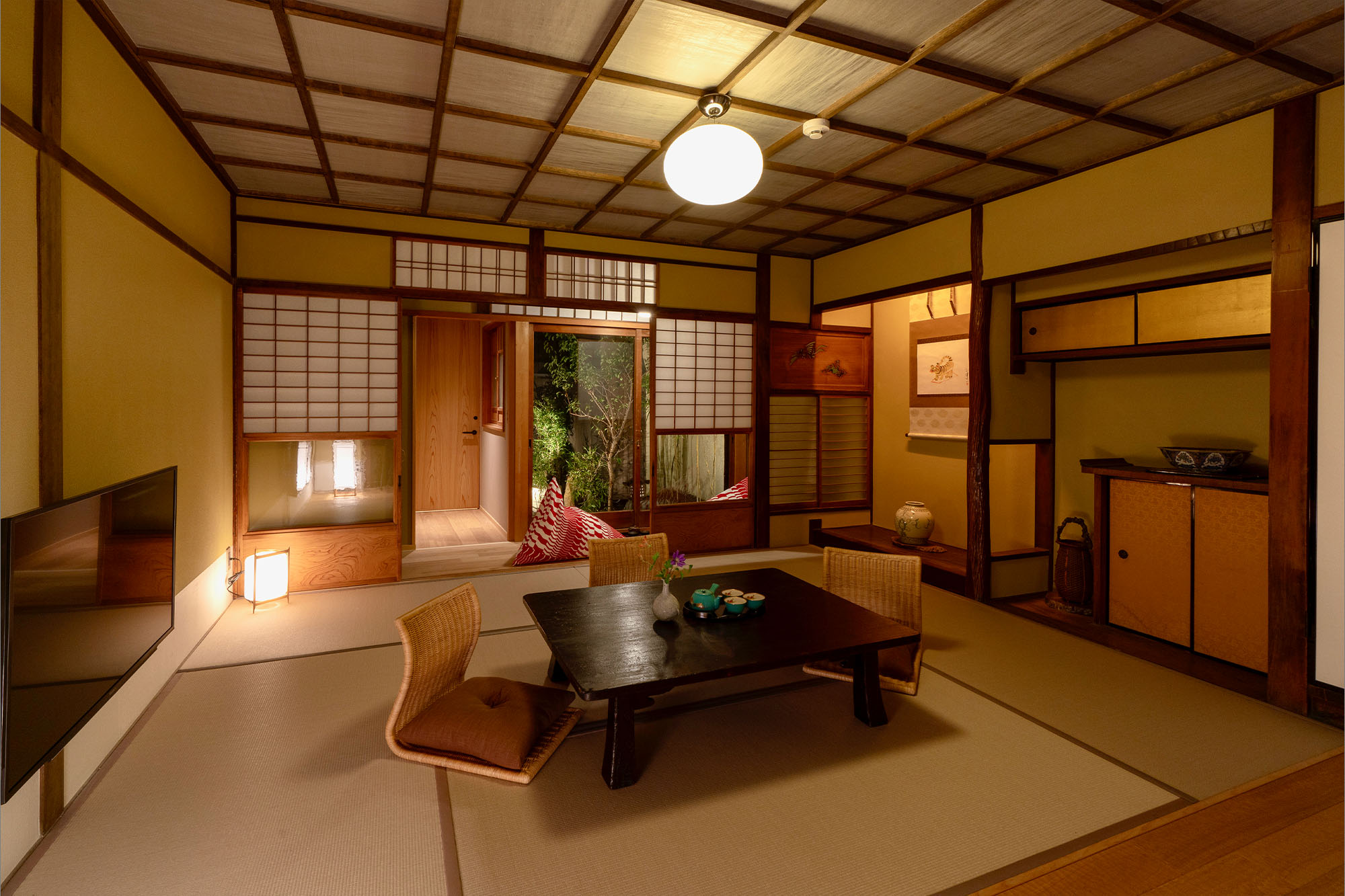 UME Japanese Garden Suite