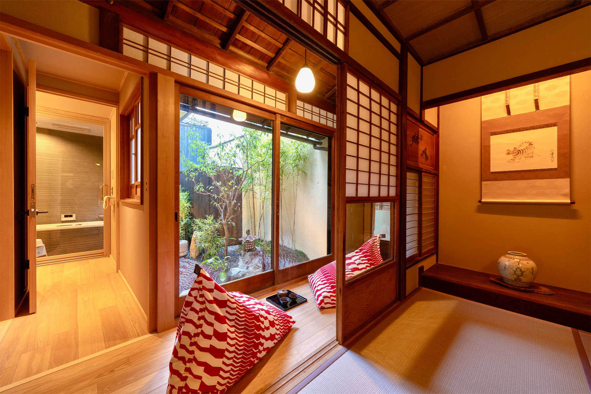 UME Japanese Garden Suite