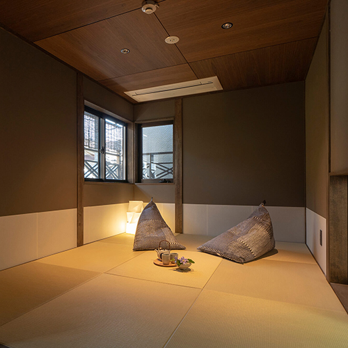 THE MACHIYA KAZAHAYA