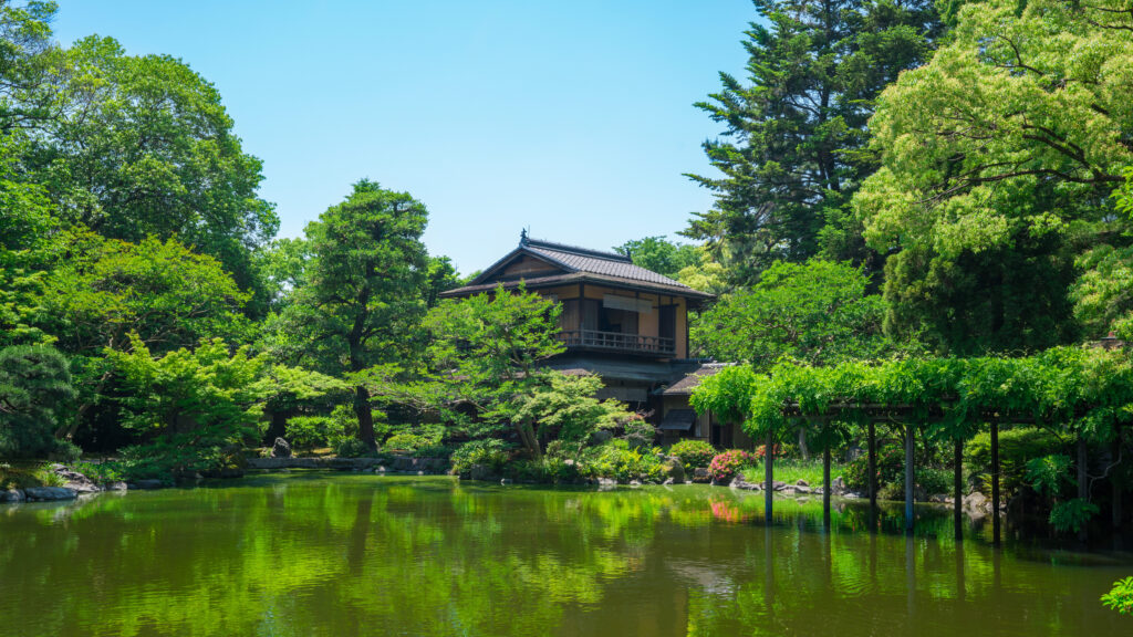 Shusui-tei Teahouse & Kujo Pond at Kyoto Imperial Palace