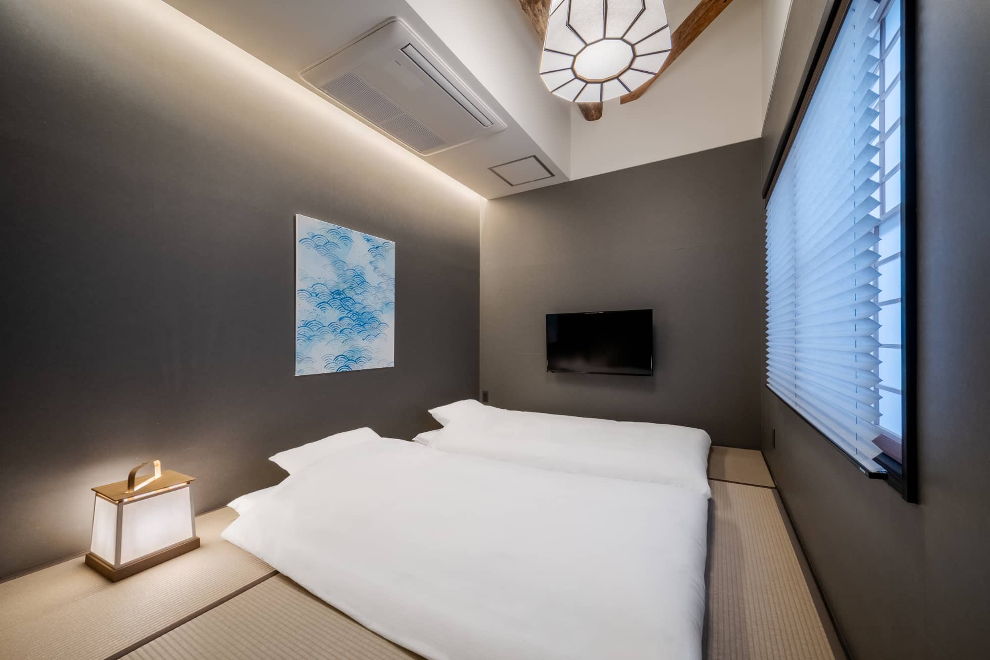 Adjoining Rooms (2 Side by Side Rooms)