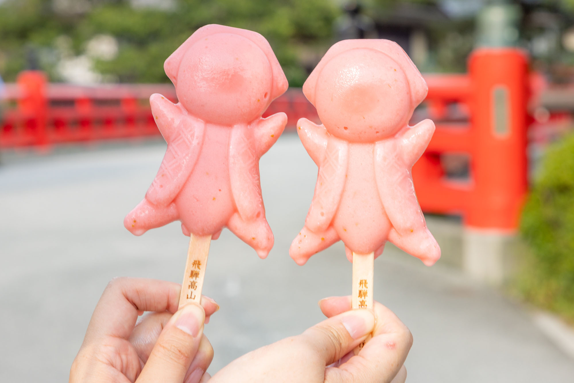 夏の観光にぴったりな、さるぼぼの形をしたアイス/ Sarubobo-shaped Ice Cream