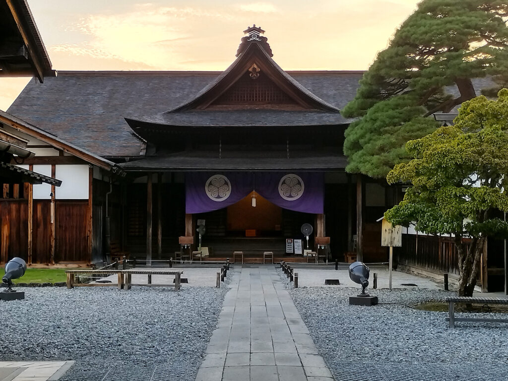 Takayama Jinya